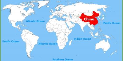 Bir dünya haritası üzerinde Çin
